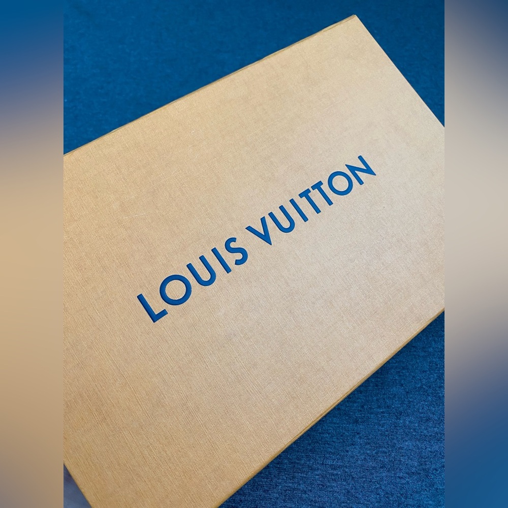 LV Louis Vuitton Gift Box
